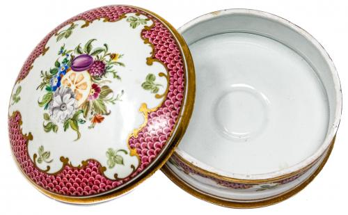CAJA PORCELANA DE MEDIADOS S.XX