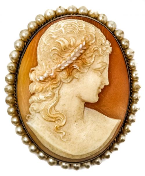 BROCHE CAMAFEO DE MEDIADOS DEL S.XX