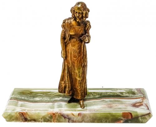 ESCULTURA MODERNISTA DE 1920