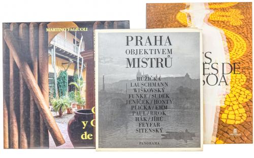 TRES LIBROS VARIADOS