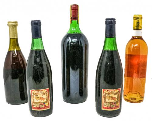 CINCO BOTELLAS DE VINO