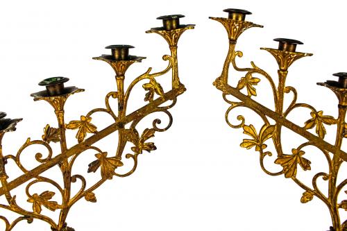 PAREJA DE CANDELABROS DE IGLESIA