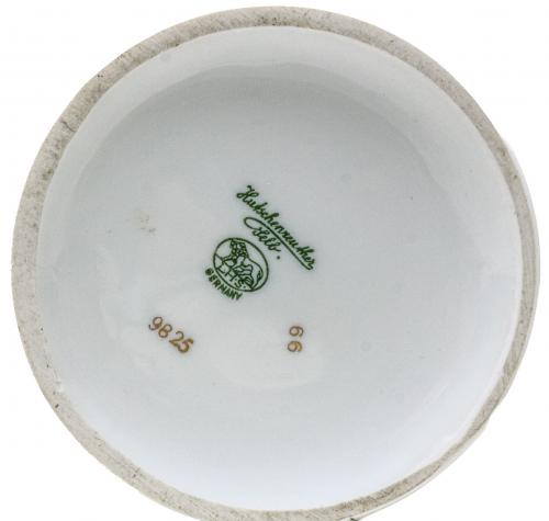 DOS JARRONES EN PORCELANA 