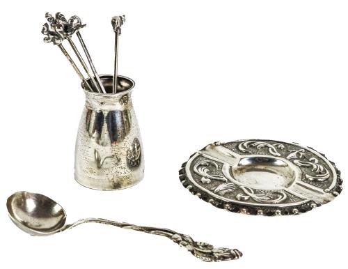 LOTE VARIADO EN PLATA DE LA SEGUNDA MITAD DEL S.XX