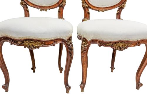 PAREJA DE SILLAS ESTILO LUIS XV DEL PRIMER CUARTO DE S. XX
