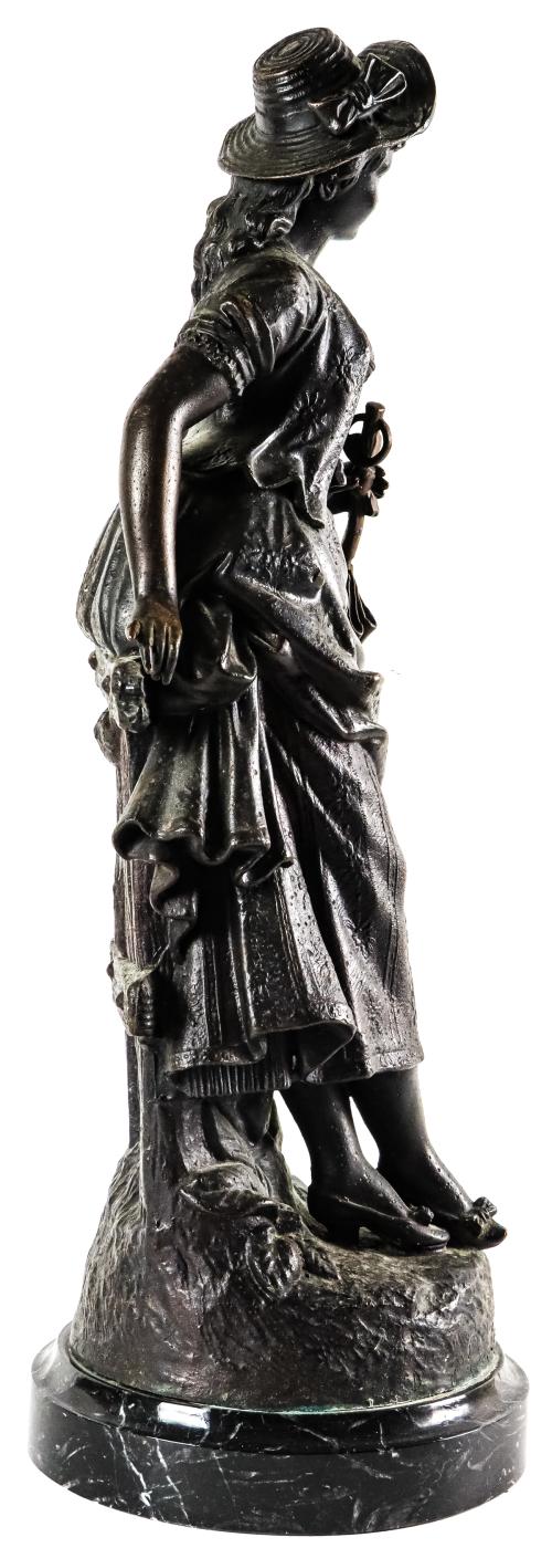 FIGURA EN BRONCE DE MEDIADOS DEL S.XX