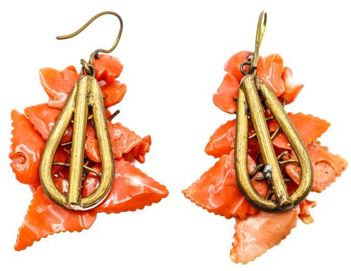 PENDIENTES CON CORAL DEL S.XIX