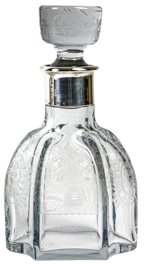 CUATRO BOTELLAS LICORERAS DE MEDIADOS DEL S.XX