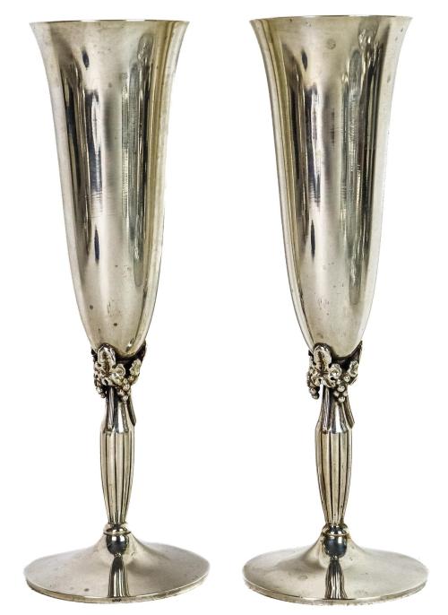 DOS COPAS DE CAVA EN PLATA DEL ÚLITMO CUARTO DEL S.XX