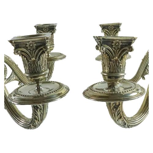 PAREJA DE CANDELABROS DE PRIMER TERCIO S. XX