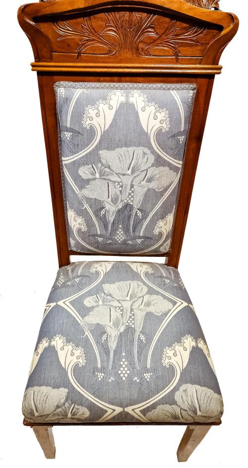 SILLA MODERNISTA DE PRINCIPIOS DE SIGLO XX