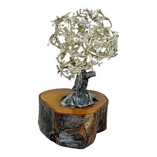 CUATRO FIGURAS EN PLATA DEL ÚLTIMO TERCIO S.XX