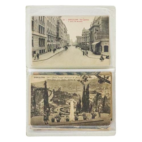 ALBUM CON 24 POSTALES DE BARCELONA