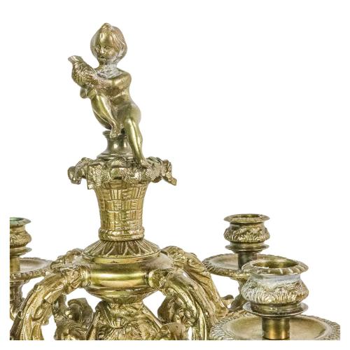PAREJA DE CANDELABROS DE MEDIADOS DE SIGLO XX