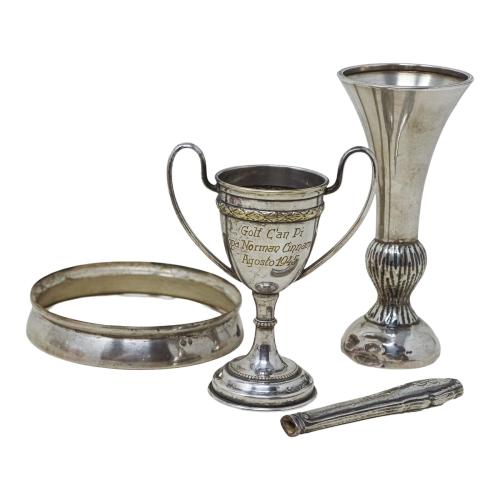 LOTE VARIADO DE PLATA Y METAL DE PRIMERA MITAD S. XX