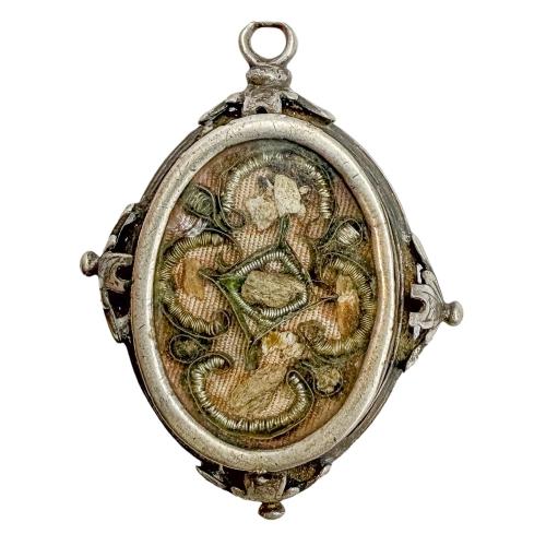 RELICARIO DE PLATA DEL SIGLO XVIII