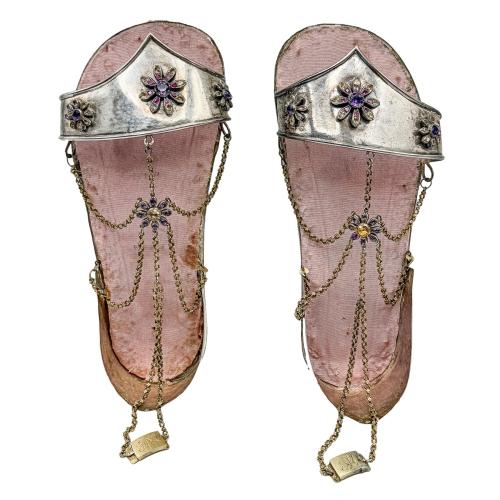 ZAPATILLAS DE PLATA PARA IMAGEN DE MEDIADOS DEL SIGLO XIX