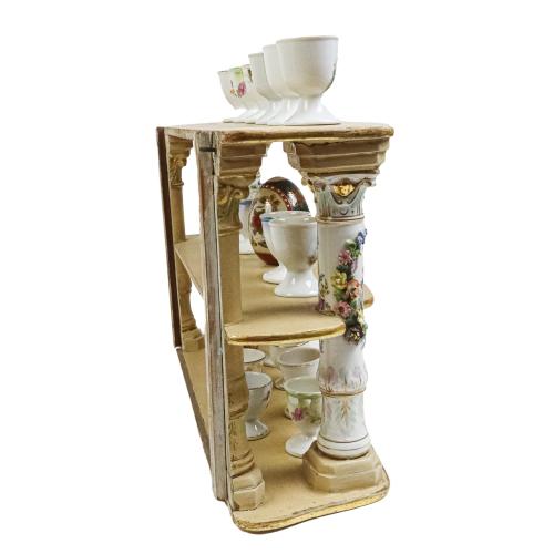COLECCIÓN DE 18 HUEVERAS DE PORCELANA