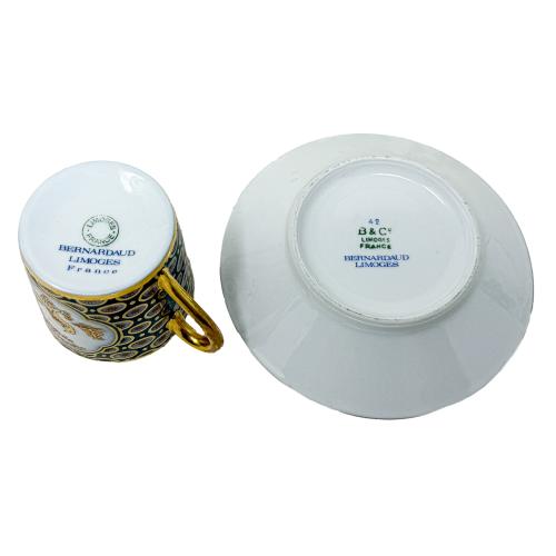 TRES TAZAS CON PLATO DE COLECCIÓN