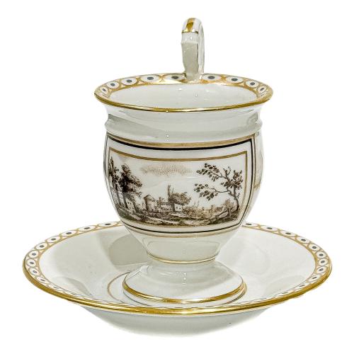 COLECCIÓN DE CUATRO TAZAS EN PORCELANA MEDIADOS S. XX