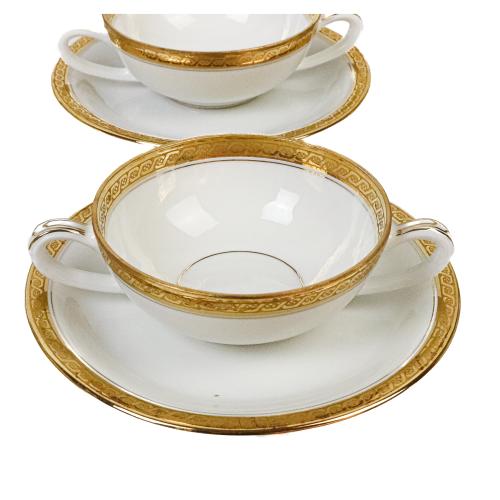 JUEGO DE CAFÉ DE PORCELANA DE MEDIADOS DE SIGLO XX