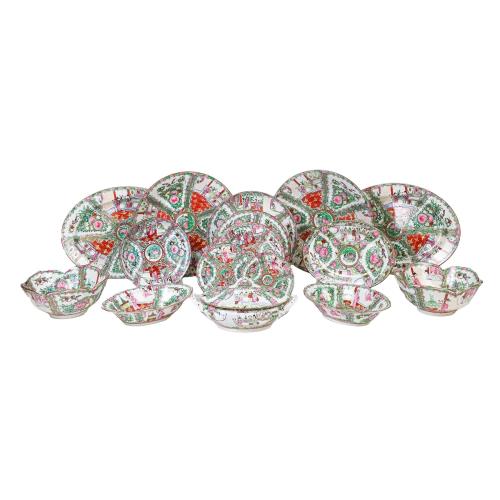 PIEZAS DE VAJILLA EN PORCELANA CHINA DEL ÚLTIMO CUARTO S.XX