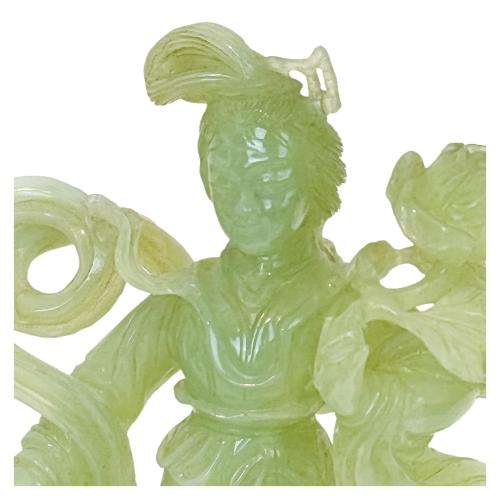 FIGURA ORIENTAL EN JADE JADEITA DE LA SEGUNDA MITAD DE S. XX