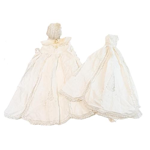 VESTIDO ACRISTIANAR DE MEDIADOS DEL SIGLO XX