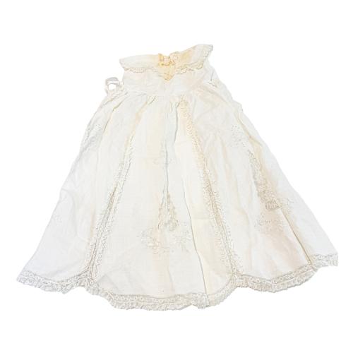 VESTIDO ACRISTIANAR DE MEDIADOS DEL SIGLO XX