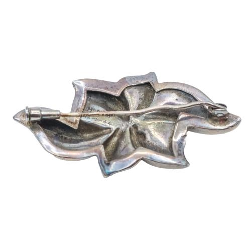 BROCHE CON ESTUCHE DE LOS AÑOS 40