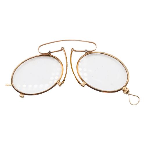 LENTES CON ESTUCHE INGLESES DE PPS. DEL S.XX