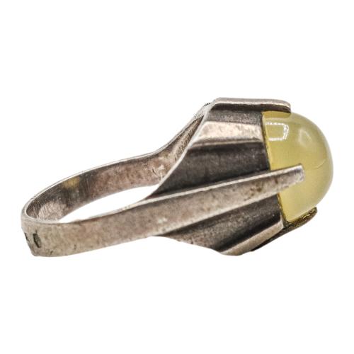 ANILLO PLATA CON CALCEDONIA DE LOS AÑOS 70