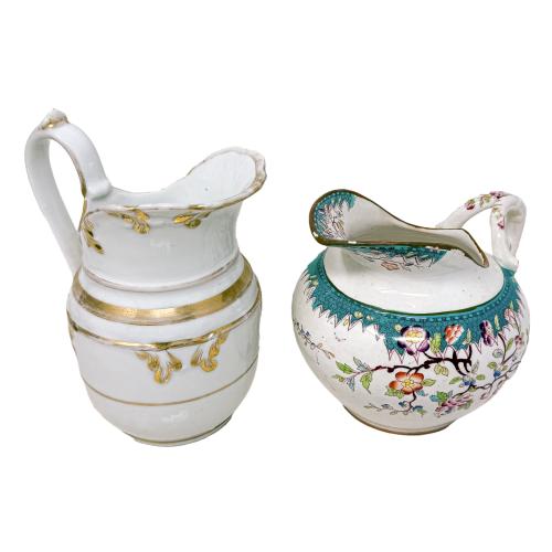 DOS JARRITAS EN PORCELANA DE FINALES DE S. XIX