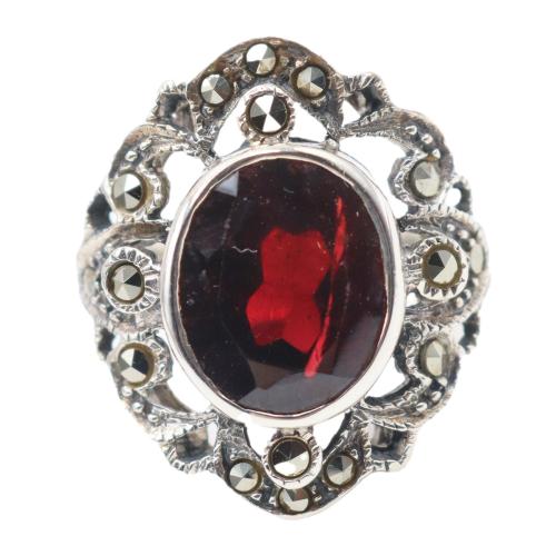 ANILLO ROSETÓN CON GRANATE