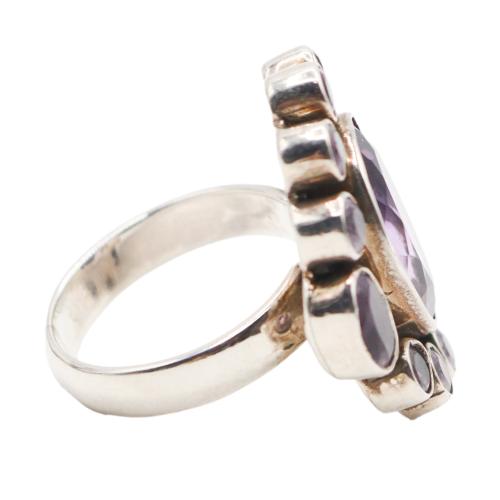 ANILLO ROSETÓN CON AMATISTAS