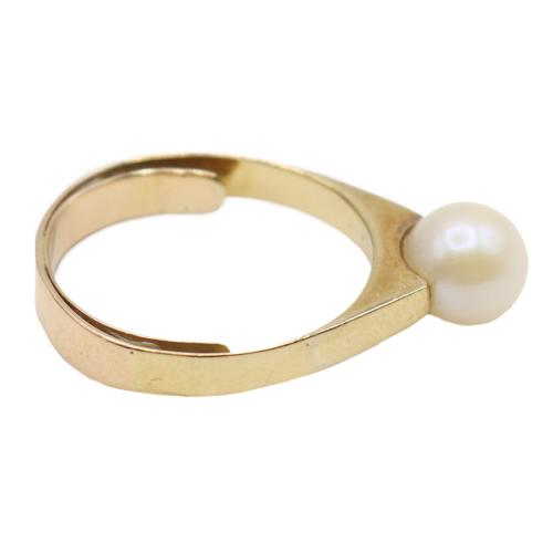 ANILLO DE DISEÑO CON PERLA
