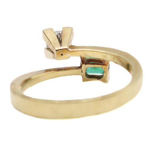 ANILLO TU Y YO CON BRILLANTE Y ESMERALDA