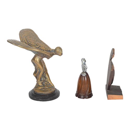 TRES FIGURAS ART DECÓ DE LA PRIMERA MITAD DEL S.XX.