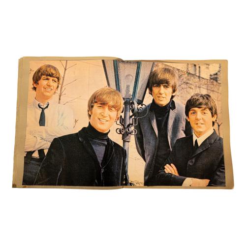 CALENDARIO, ALBUM DE CROMOS Y SCRAP BOOK