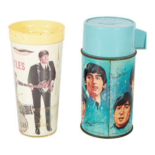 VASO Y TERMO DE LOS BEATELS AÑOS 60