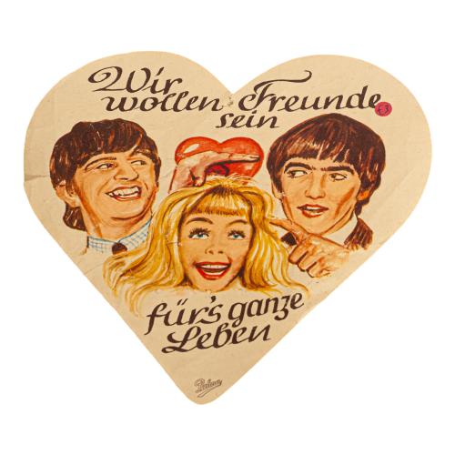 CONJUNTO DE OBJETOS DE COLECCIÓN DE LOS BEATLES 