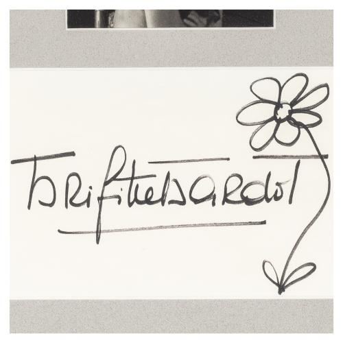 AUTÓGRAFO DE BRIGITTE BARDOT 
