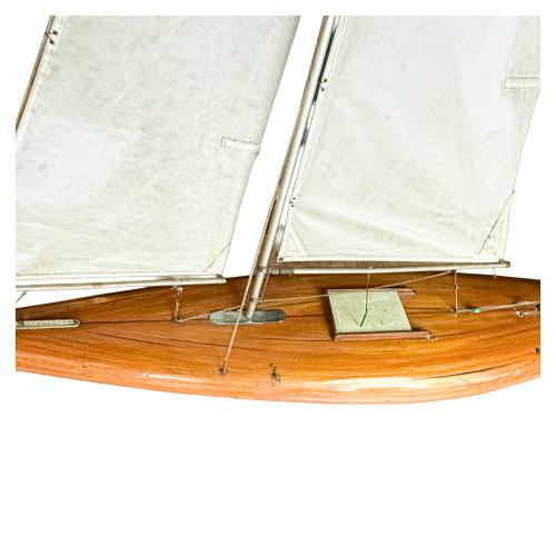GRAN MAQUETA DE VELERO DE LA SEGUNDA MITAD DEL S.XX
