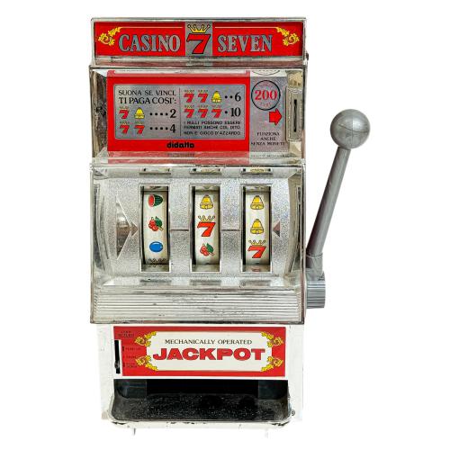 MÁQUINA TRAGAPERRAS CASINO SEVEN EN MINIATURA 