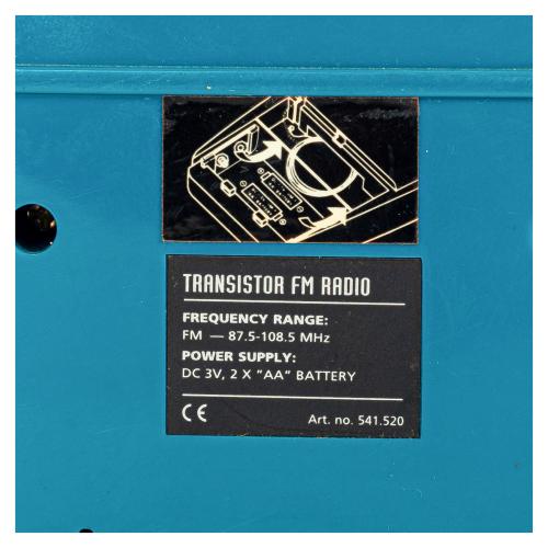 TRES RADIOS PORTÁTILES DE LOS AÑOS 50