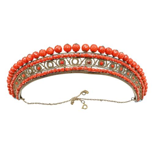 TIARA CON CORAL DEL S.XIX