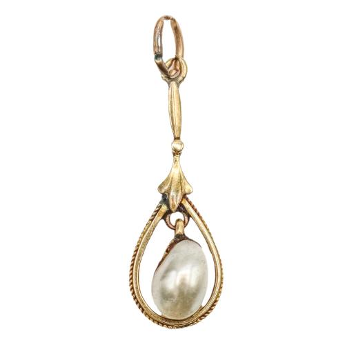 COLGANTE CON PERLA