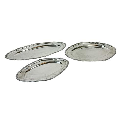 TRES BANDEJAS DE PLATA DEL PRIMER TERCIO DE SIGLO XX