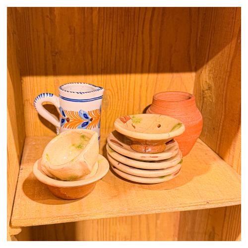 COCINA Y MENAJE DE JUGUETE DE MEDIADOS DEL S.XX