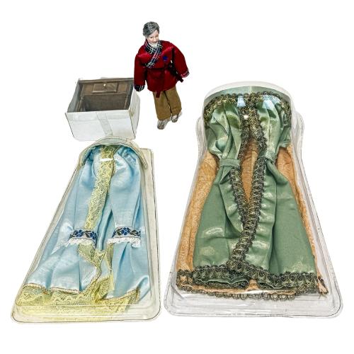 GRAN CONJUNTO DE MUEBLES PARA CASA DE MUÑECAS